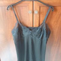 Sottoveste corta nera in pizzo