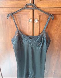 Sottoveste corta nera in pizzo