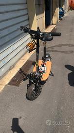 Monopattine Elettrico NCX SuperJet 2000W con Sella