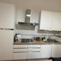 Cucina compresa frigo e lavastoviglie