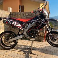 Honda CRF 450 R targato con tripla omologazione