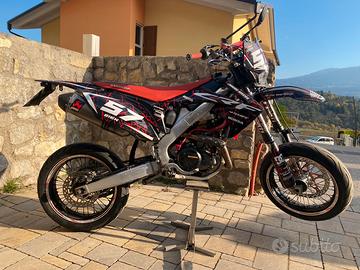 Honda CRF 450 R targato con tripla omologazione