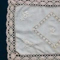 centro tavola  con ricamo 