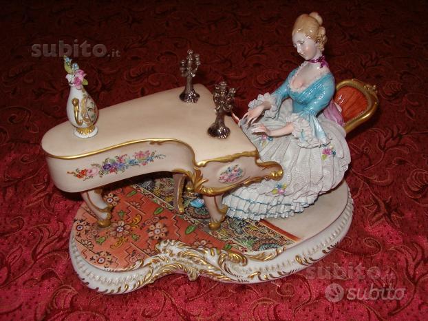 Porcellana Capodimonte Giuseppe Cappe' 