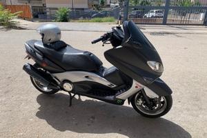Yamaha tmax