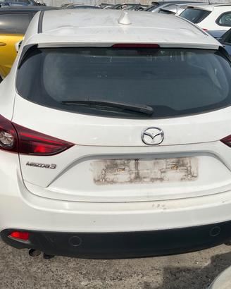 POSTERIORE COMPLETO MAZDA 3 2018