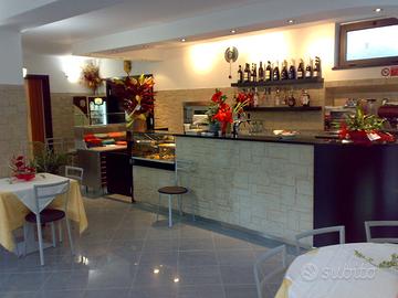 attrezzatura e arredi bar ristorante pizzeria