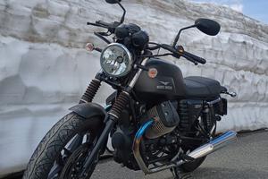 Moto Guzzi V7 II - Stone