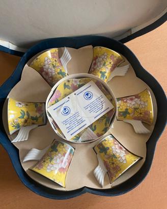 Set tazzine in porcellana decorata