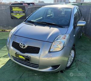 Toyota YARIS 1.0 BENZINA SOL 5 PORTE NEOPATENTATI
