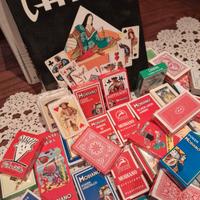 50 mazzi di carte da collezione