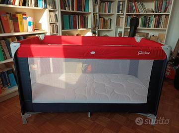 Lettino bambini con materasso 