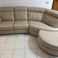 Divano angolare in pelle – Divani & Divani