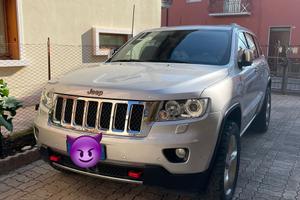 JEEP GRAND CHEROKEE OVERLAND 241 cv