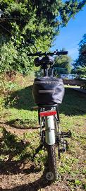 Bicicletta elettrica pieghevole