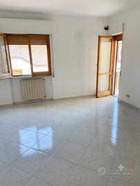 Quadrilocale a Mariglianella con box e posto auto