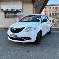 Lancia Ypsilon 1.2 69 CV 5 porte Elefantino