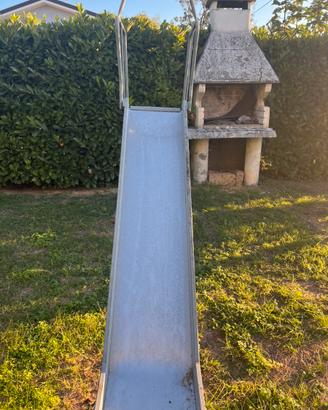 Scivolo da esterno in metallo