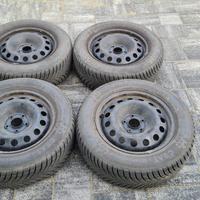 Gomme con cerchio 215/60 R16