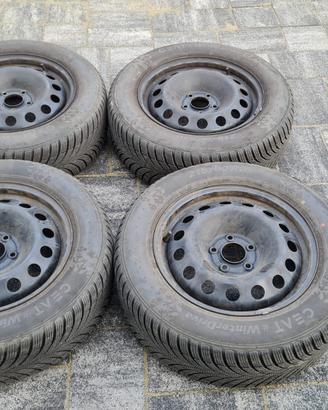 Gomme con cerchio 215/60 R16