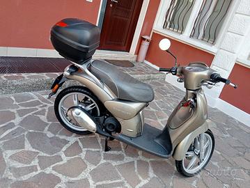 scooter Aprilia scarabeo 50c