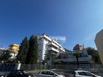 TRILOCALE CON TERRAZZO, BOX E CANTINA