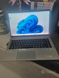 Hp elitebook i5 10310u 16 RAM SSD 500