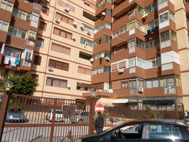 Monovano arredato in Via Fucini a Tommaso Natale