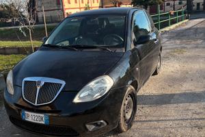 Lancia y 1.2