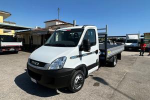 Iveco daily 35c13 cassone + gru bonfiglioli 011