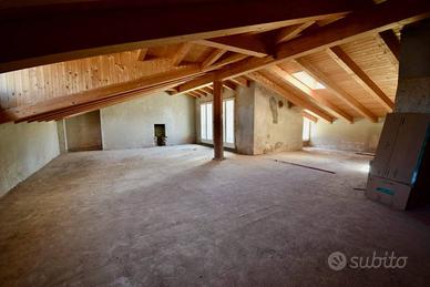 Appartamento di 110 m² a Biella