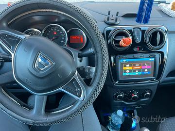 Dacia lodge 7 posti