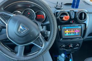 Dacia lodge 7 posti