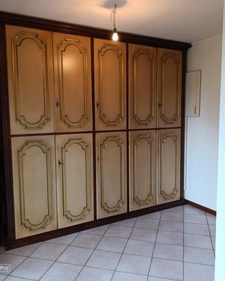 Armadio legno in stile veneziano 