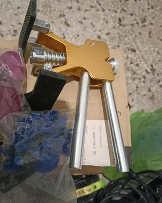 Tira bolle e ammaccature per auto e moto