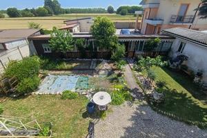 VILLA SINGOLA A ROBECCO SUL NAVIGLIO