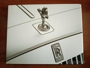 Depliant di automobili prestigiose 