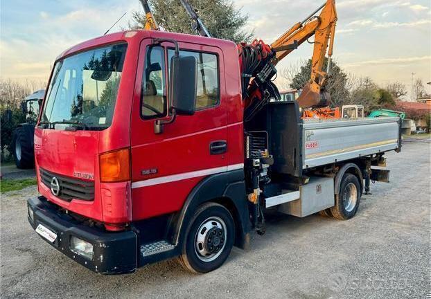 NISSAN ATLEON 56.15 RIBALTABILE con GRU + JIB