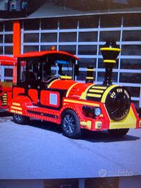 Locomotiva-treno a gasolio e carrozze