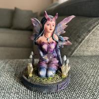 Fata Les Alpes - strega viola