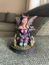 Fata Les Alpes - strega viola