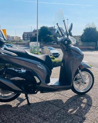 HONDA SH 350 TUTTO INCLUSO ANCHE PASSAGGIO!