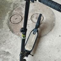 monopattino a spinta 