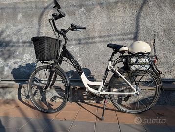Bicicletta elettrica full optional - ECCELLENTE