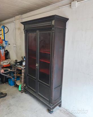 Credenza vetrina d'epoca in legno massello