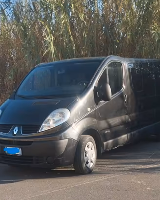 Renault trafic 9 posti