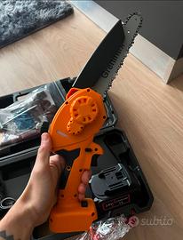 Motosega a batteria nuova 