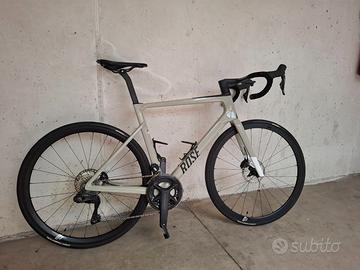 Bici da corsa Rose XLITE 04 Ultegra Di2