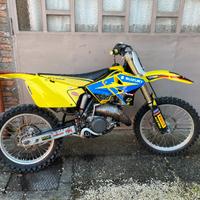 Suzuki rm 125