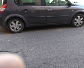 Renault scenic 1500 Dci permuto con panda